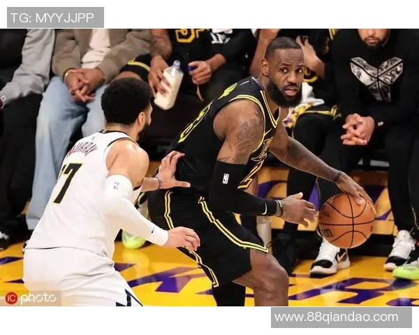 湖人对阵掘金11月28日精彩直播全程回顾与赛后分析